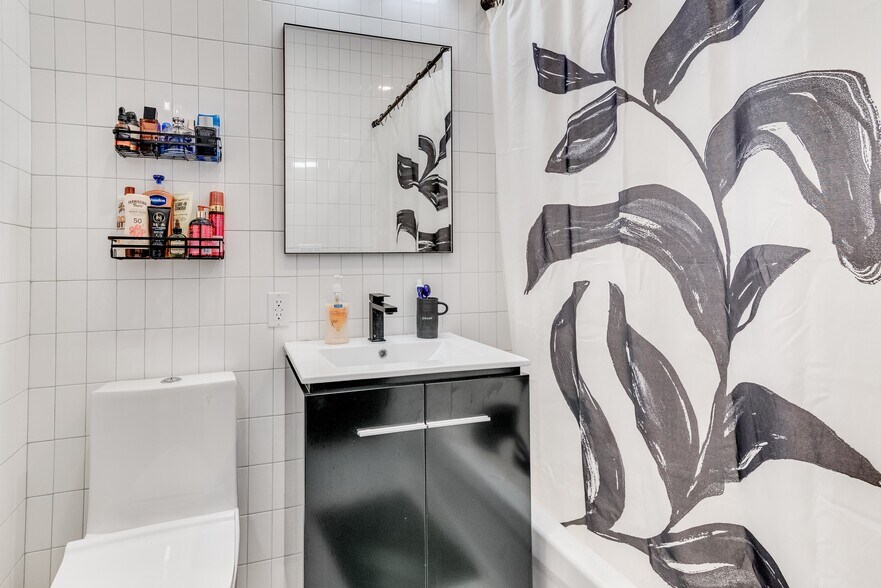 More Photos Of 2819 Clarendon Rd, Brooklyn Apartments For Sale