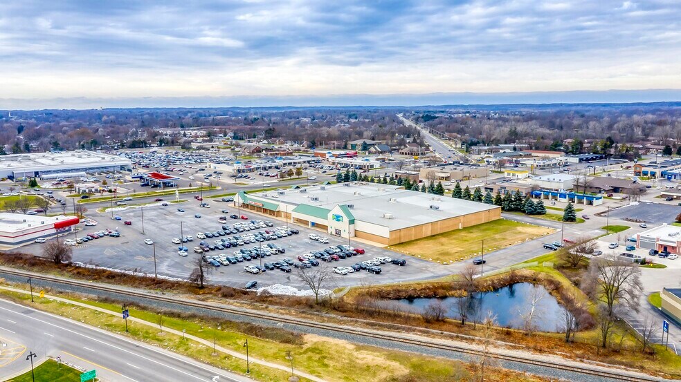 Primary Photo Of 7500 Cottonwood Dr, Jenison Storefront For Sale