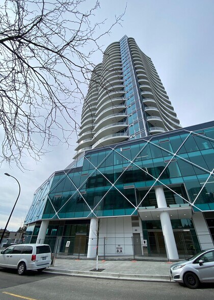 More Photos Of 1493 Foster St, White Rock Apartments For Sale