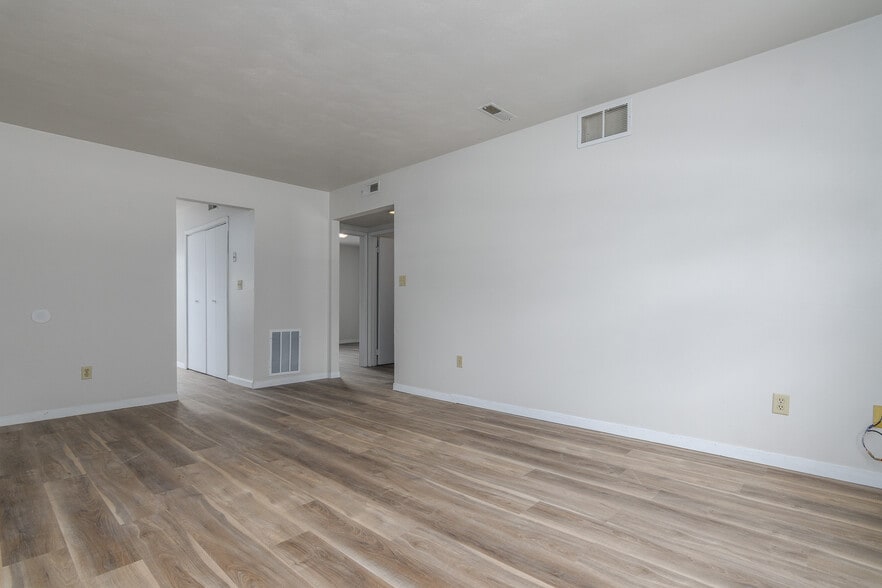 More Photos Of , Jefferson City Multifamily For Sale