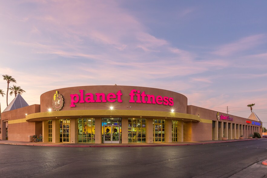 More Photos Of 3220-3370 E Flamingo Rd, Las Vegas Unknown For Lease