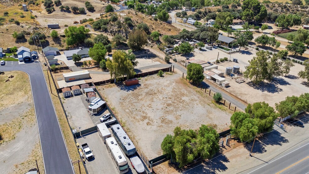 More Photos Of 16166 Sierra Hwy, Santa Clarita Land For Lease