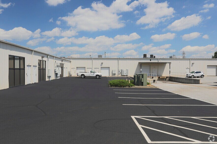 More Photos Of 1325 Miller Rd, Greenville Office For Lease