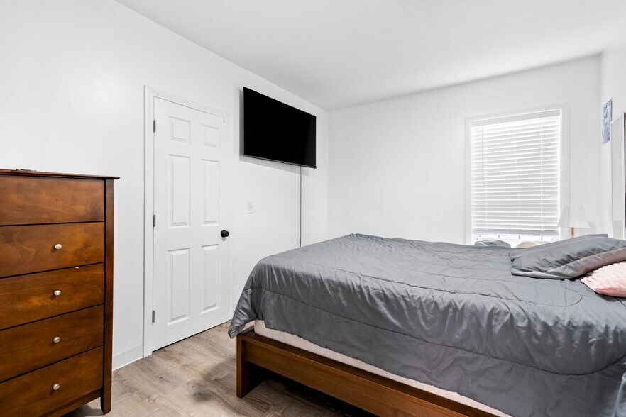 More Photos Of 116 Foundry St, Central Falls Apartments For Sale