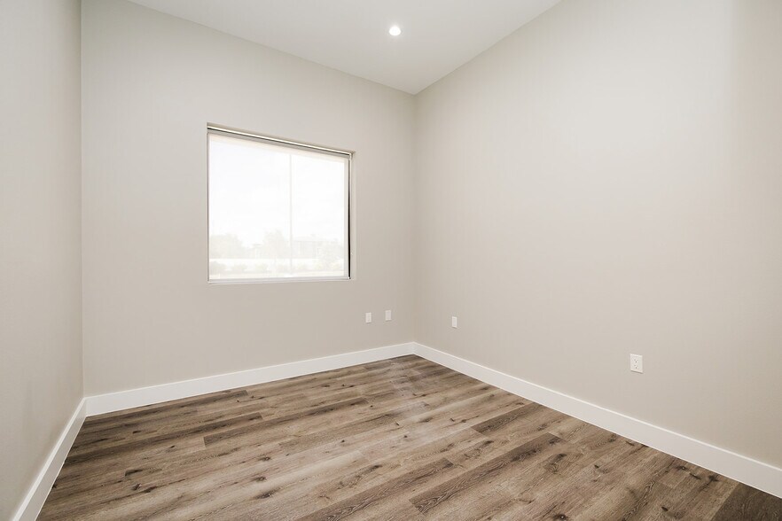 More Photos Of 8525 N Sam Houston Pkwy E, Humble Office Residential For Sale