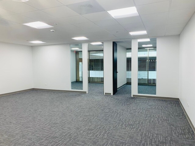 More Photos Of 1350 E Touhy Ave, Des Plaines Office For Lease