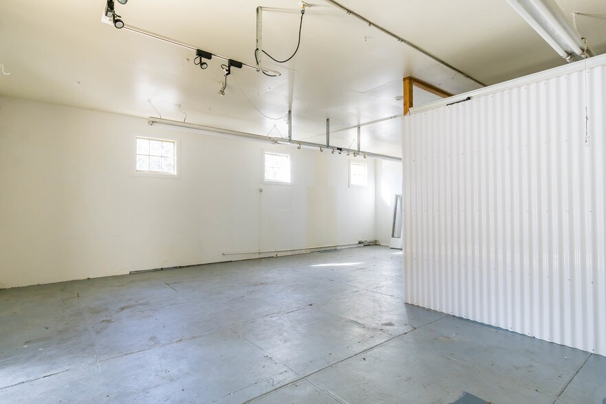 More Photos Of 290 Seminary Ave, Ukiah Storefront Retail Residential For Sale