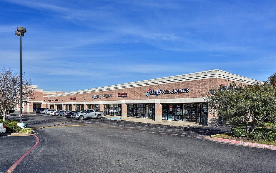 More Photos Of 8428 Denton Hwy, Watauga Unknown For Lease