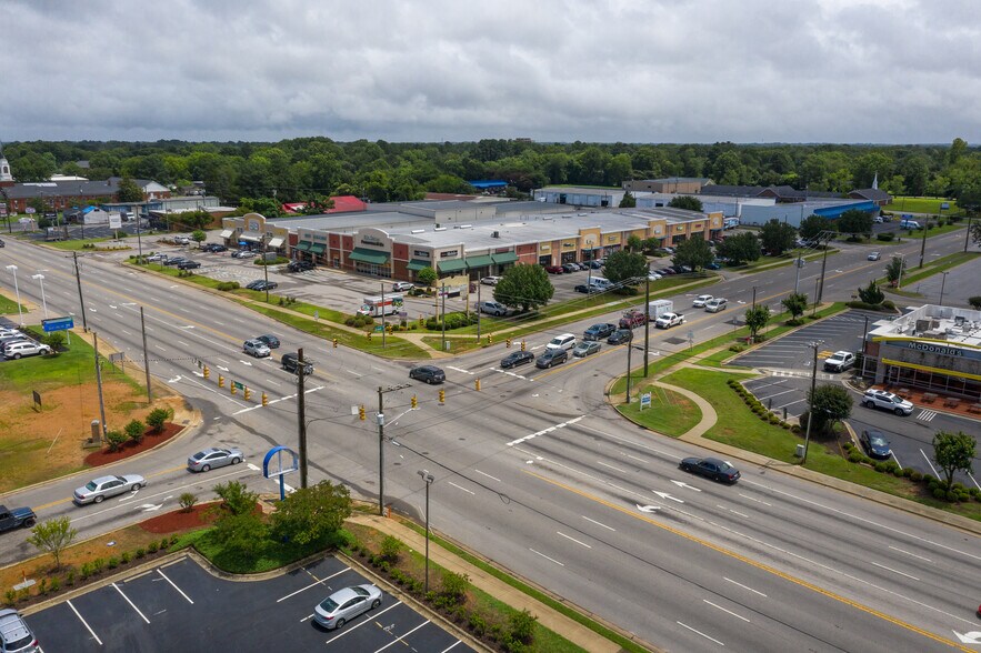 More Photos Of 4101 Raeford Rd, Fayetteville General Retail For Lease