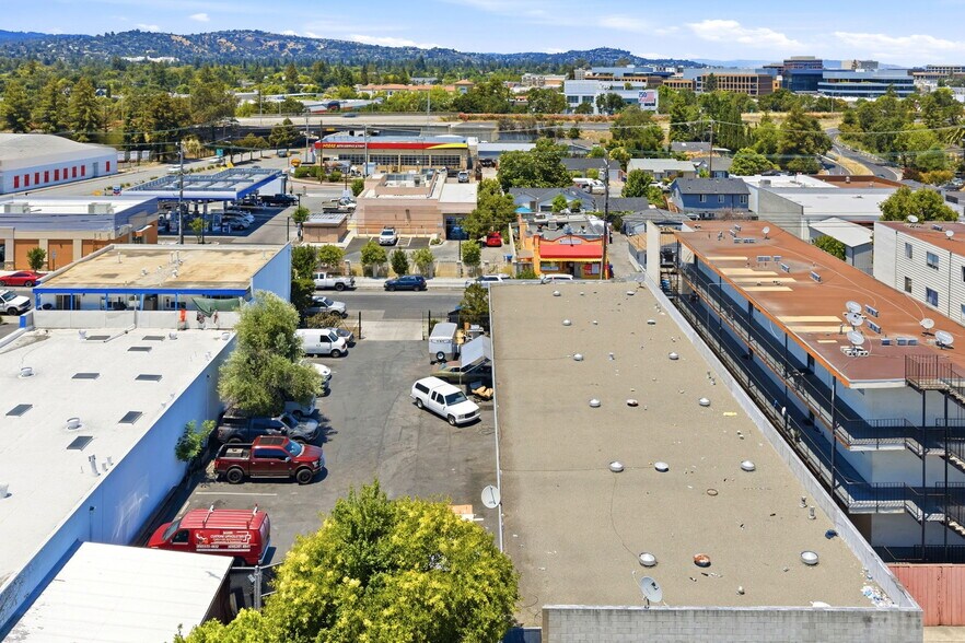 More Photos Of 32 Willow St, Redwood City Warehouse For Sale