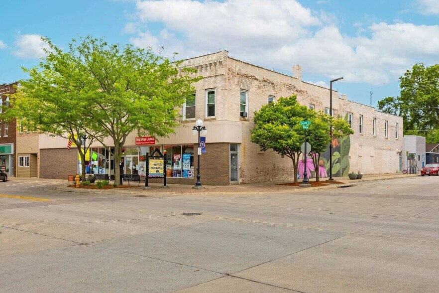 Primary Photo Of 546 W 2nd St, Webster City Apartments For Sale