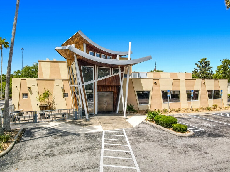 More Photos Of 220 N Williamson Blvd, Ormond Beach Restaurant For Sale