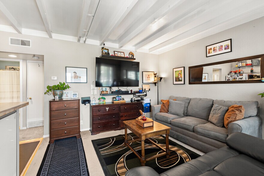 More Photos Of 45 Woodland Ave, San Rafael Apartments For Sale