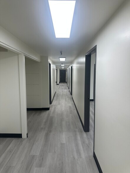 More Photos Of 4542 Dunham St, Commerce Warehouse For Lease