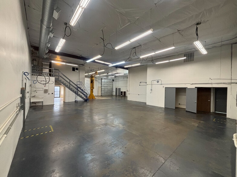 More Photos Of 28170 SW Boberg Rd, Wilsonville Warehouse For Lease