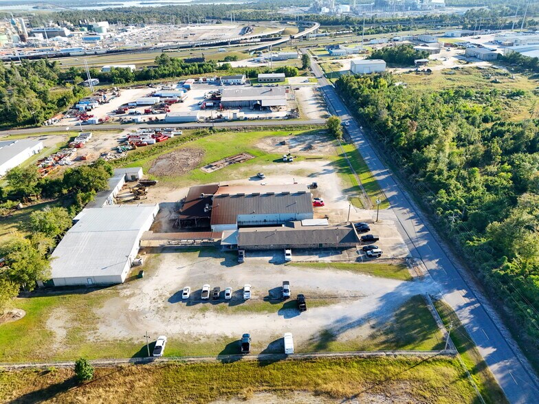 More Photos Of 222 Walcot Rd, Westlake Warehouse For Sale