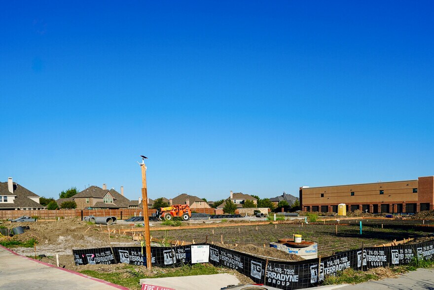 More Photos Of 8401 Judges Way, Frisco Storefront For Lease