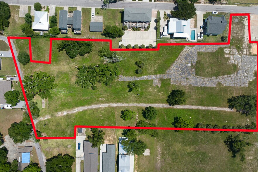 More Photos Of 830 E Beach Blvd, Gulfport Land For Sale