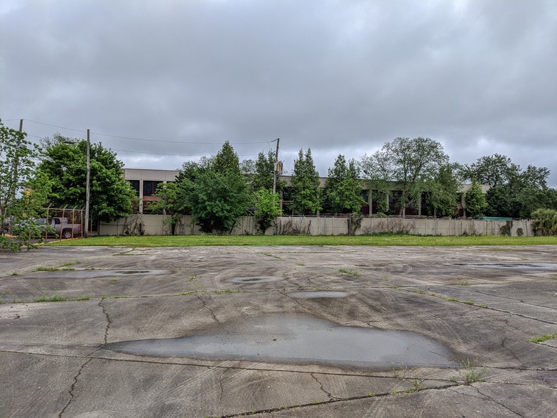 More Photos Of 2701 Richland Ave, Metairie Land For Lease