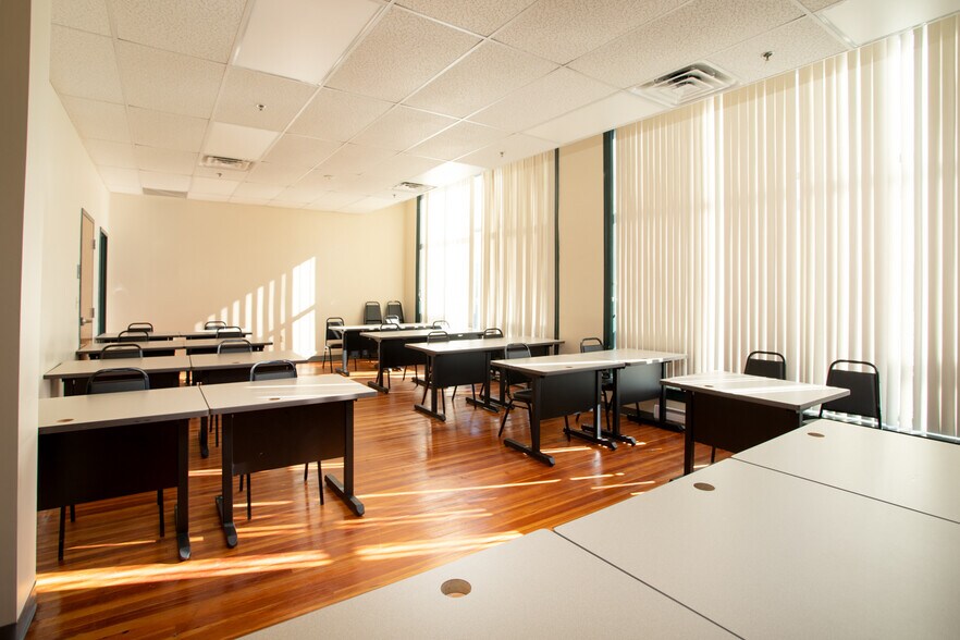 More Photos Of 139 S Main St, Fall River Office For Sale