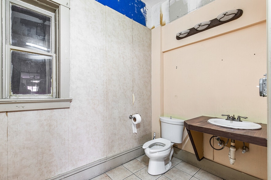 More Photos Of 71 Richmond St, Providence Office Residential For Lease