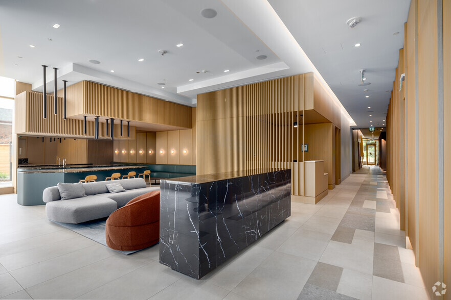 More Photos Of 9 Croham Rd, Toronto Apartments For Lease