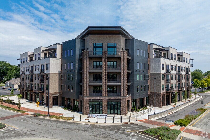 Primary Photo Of 1155 S Rangeline Rd, Carmel Apartments For Lease