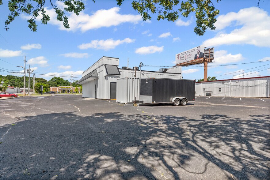 More Photos Of 922 Saraland Blvd S, Saraland Restaurant For Sale
