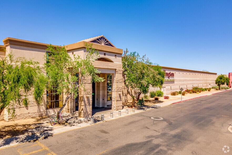More Photos Of 7611 W Thomas Rd, Phoenix General Retail For Sale