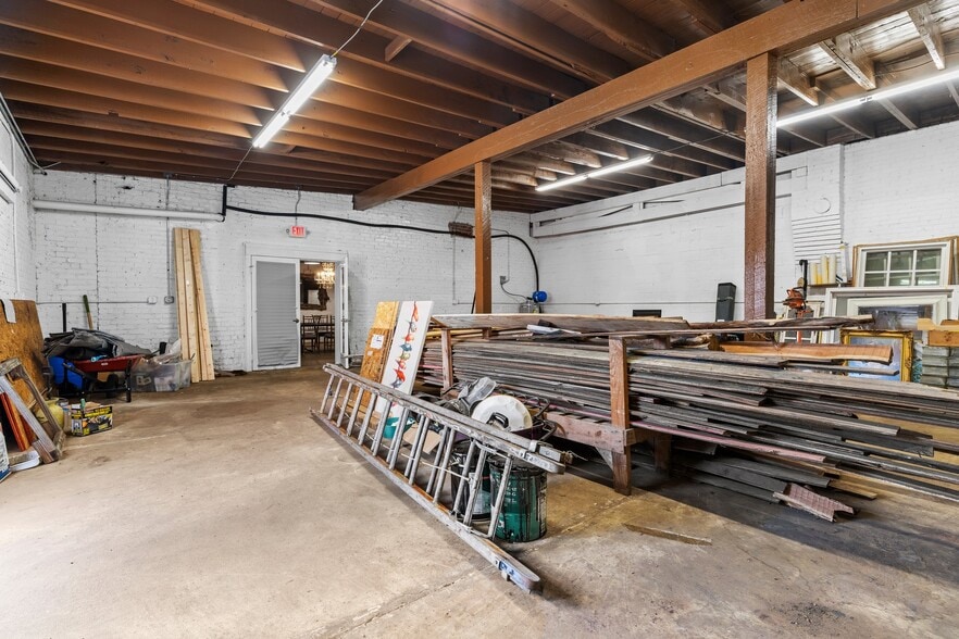 More Photos Of 123 S Railroad Ave, Dunn General Retail For Sale