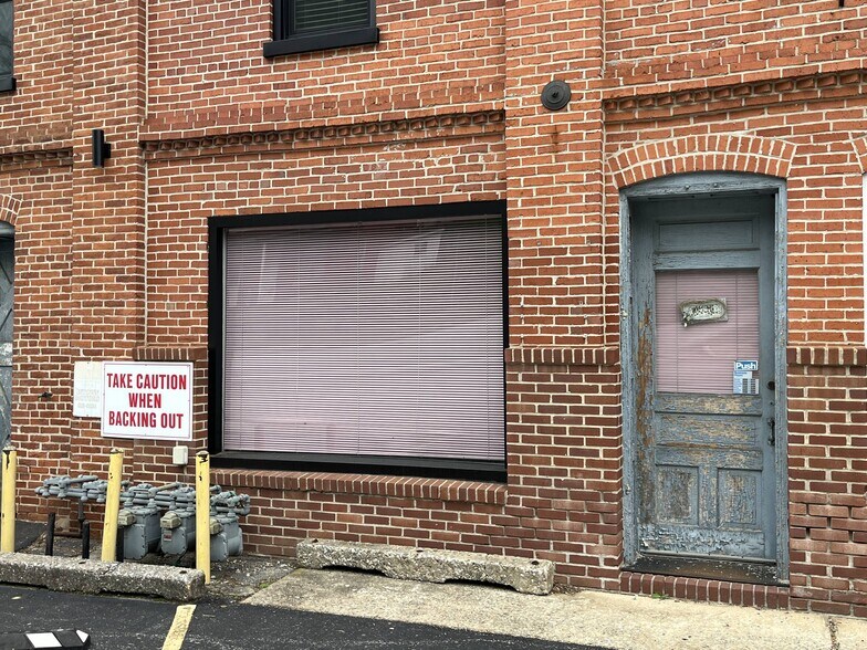 More Photos Of 3397 George st, York Freestanding For Lease