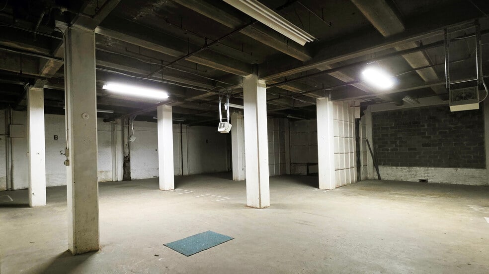 More Photos Of 3901 Main St, Philadelphia Office For Lease
