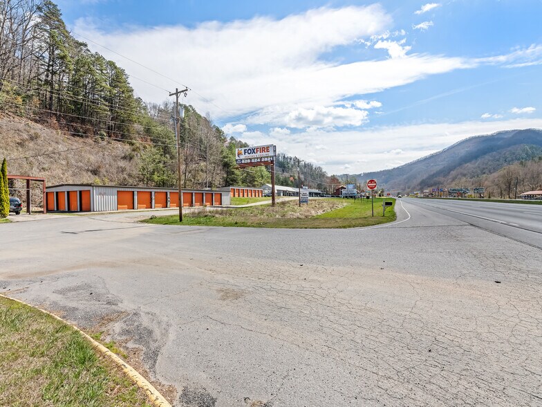 More Photos Of 5262 US Highway 74 W, Whittier Storefront Retail Residential For Sale