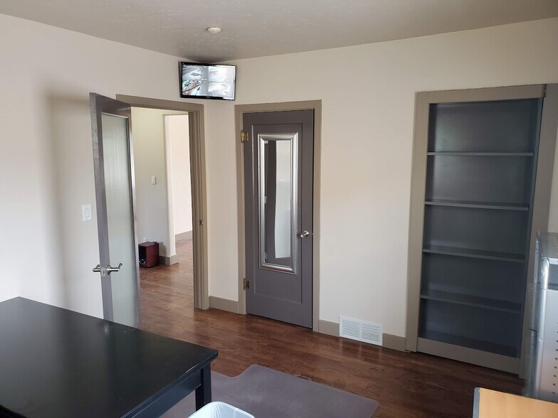 More Photos Of 1216 7th St S, Nampa Office Residential For Lease