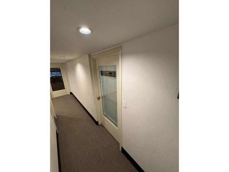 More Photos Of 1727 NE 13th Ave, Portland Medical For Lease