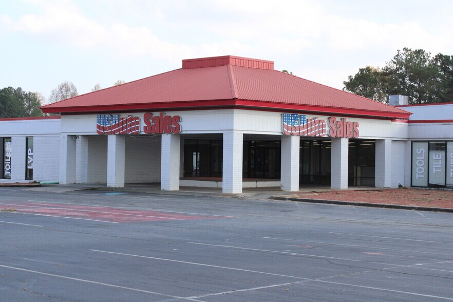 More Photos Of 2086 Paul Walsh Dr, Macon-Bibb Auto Dealership For Lease