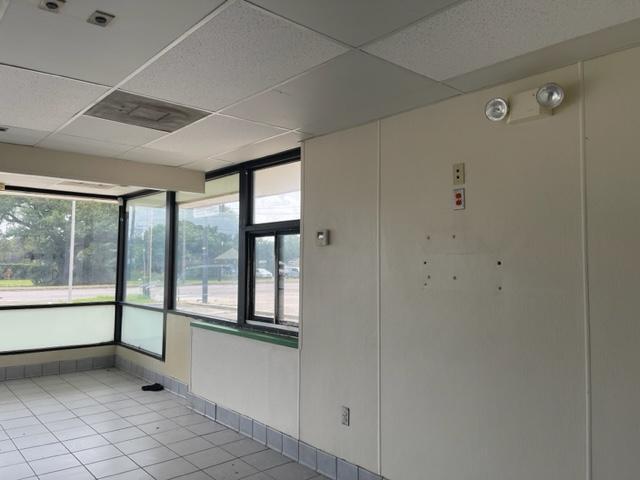 More Photos Of 7100 Downman Rd, New Orleans Freestanding For Sale