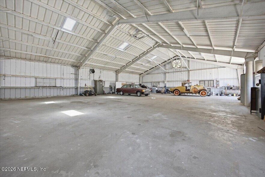 More Photos Of 3545 St Augustine Rd, Jacksonville Warehouse For Lease
