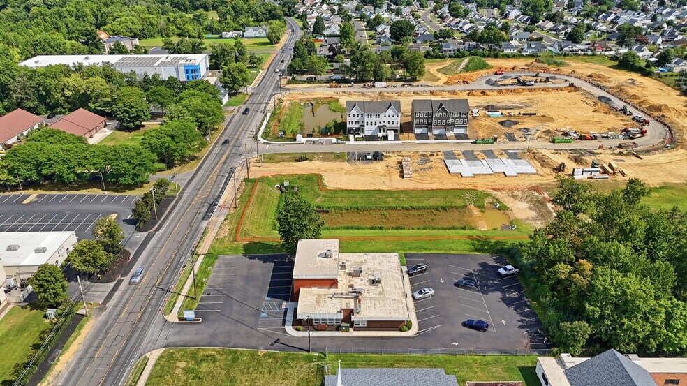 More Photos Of 1568 Woodbourne Rd, Levittown Office For Sale