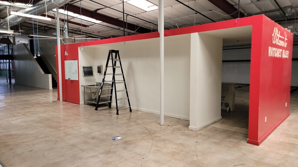 More Photos Of 443 Bastrop Hwy, Austin Flex For Lease