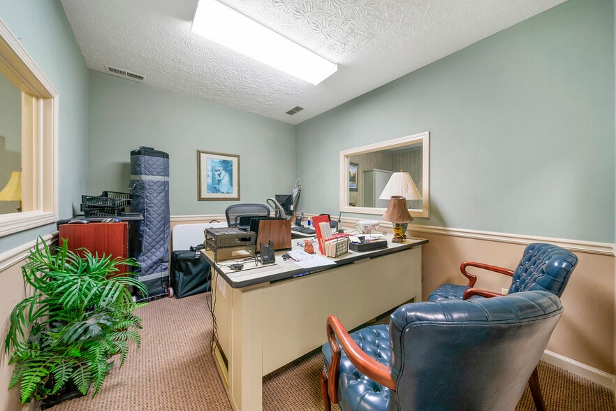 More Photos Of 125-145 E Georgia Ave, Fayetteville Freestanding For Sale