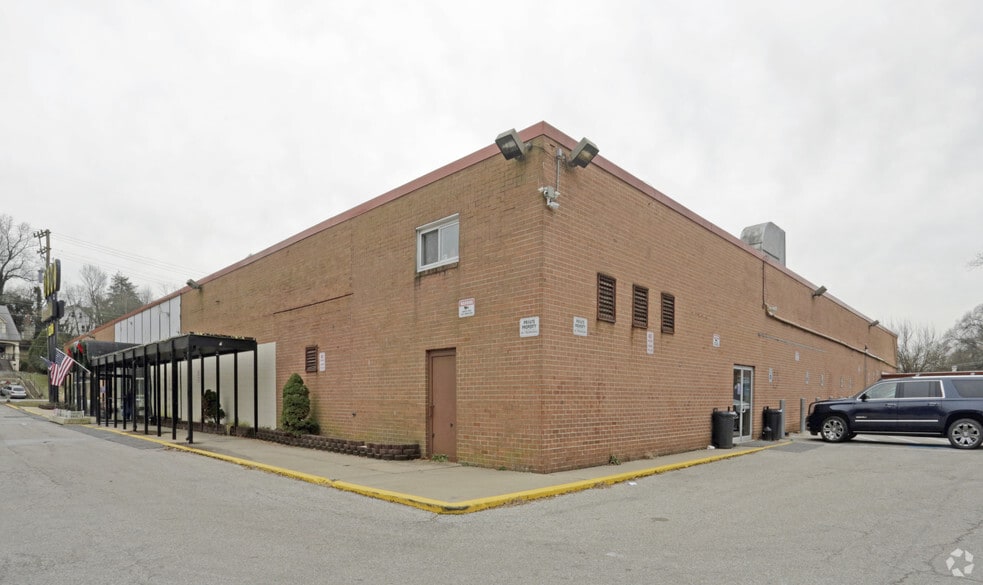 More Photos Of 6322 Kenilworth Ave, Riverdale Bowling Alley For Sale