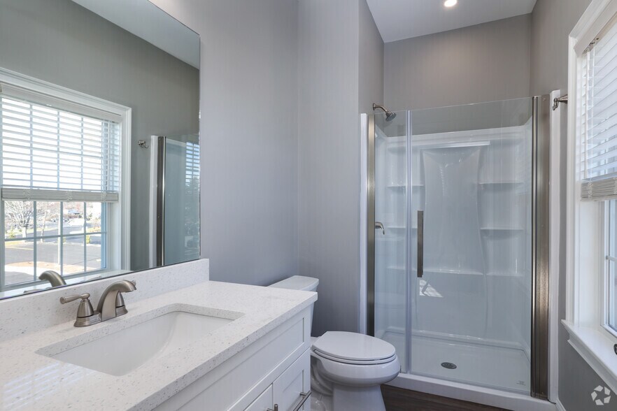 More Photos Of 3 Meeting House Rd, Chelmsford Apartments For Lease