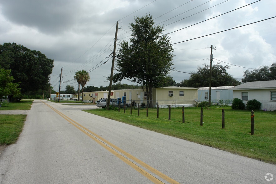 More Photos Of 6035 Norton Rd, Lakeland Manufactured Housing Mobile Home Park For Sale
