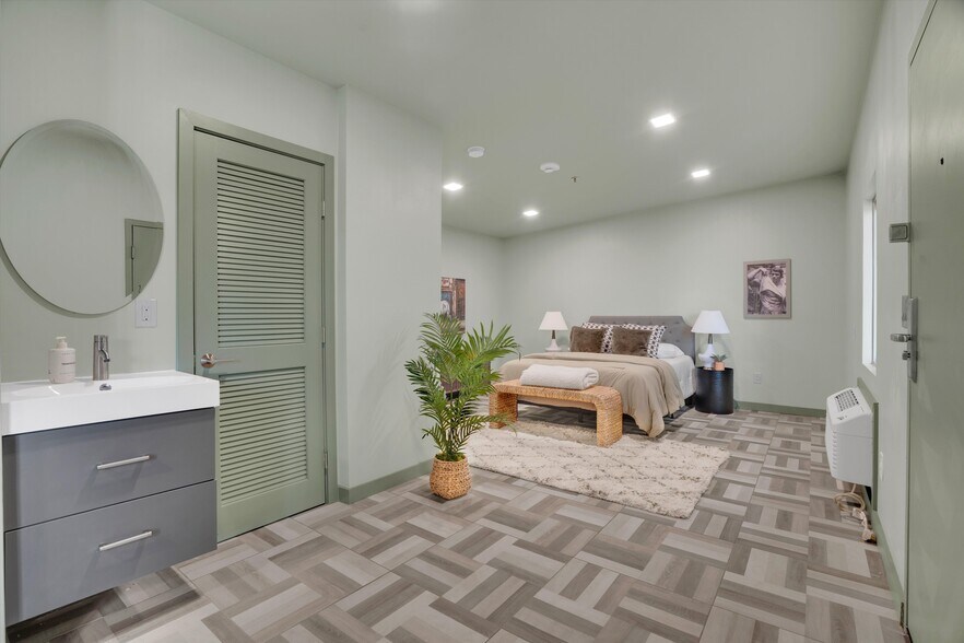 More Photos Of 640 State Highway 12, Rio Vista Hotel For Sale