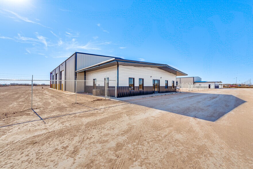 More Photos Of TBD Lot 4 ECR 140, Midland Warehouse For Lease