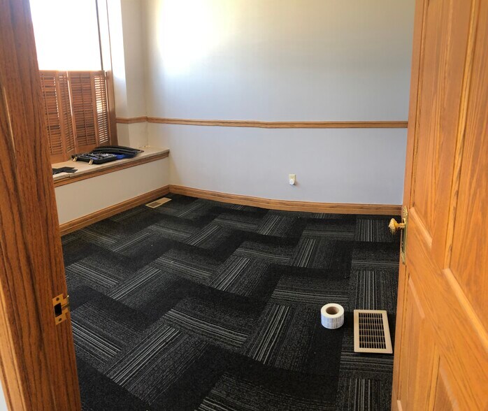 More Photos Of 115 NW 3rd St, Abilene Office Residential For Sale
