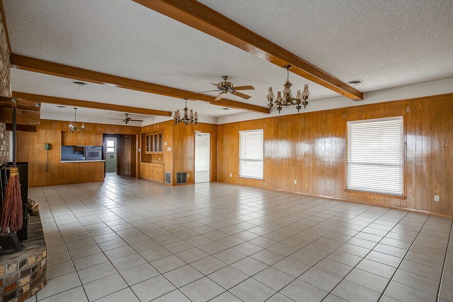 More Photos Of 938 County Road 3341, Paradise Land For Sale