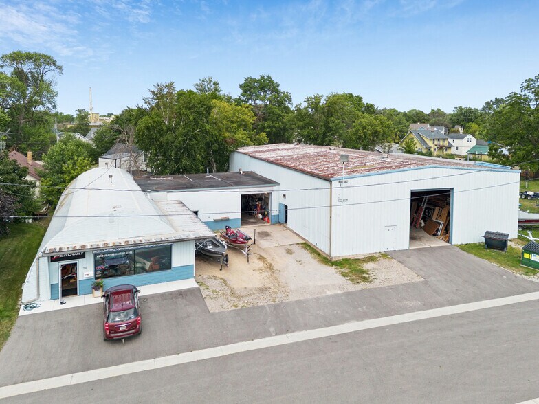 More Photos Of 100 Water St, Menasha General Retail For Sale