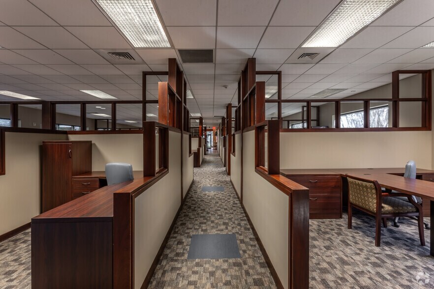 More Photos Of 11821 Telge Rd, Cypress Office For Sale